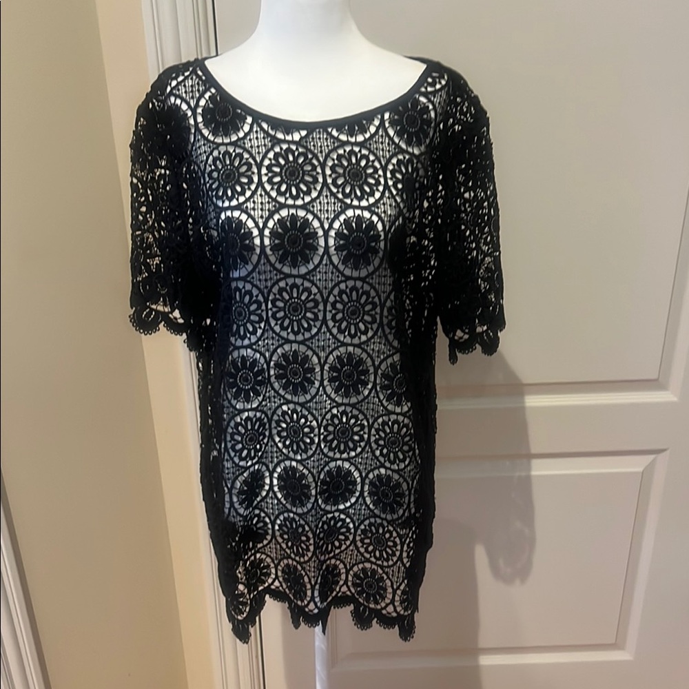 Banana Republic Black Graphic Blouse